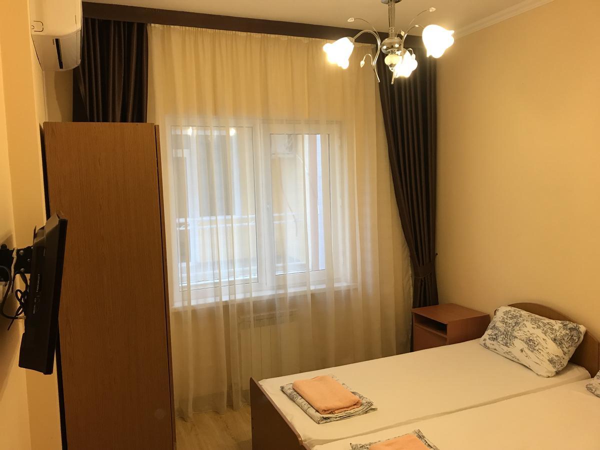 אדלר Svetlana Guest House מראה חיצוני תמונה